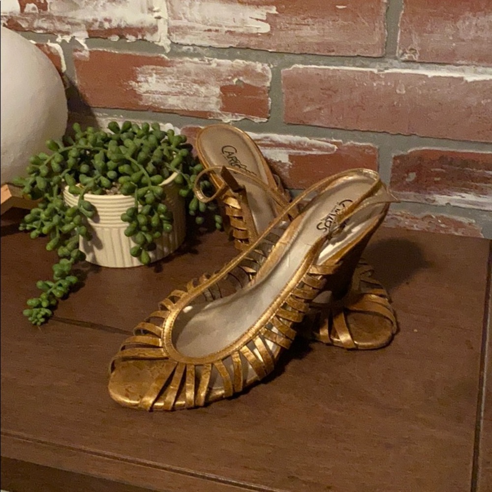 Carlos Santana wedge heel